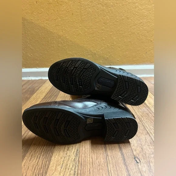 Women's Pink Lace Up Boots - Picture 5 of 10